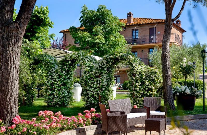 Borgo Tre Rose Ξενοδοχείο Valiano Εξωτερικό φωτογραφία